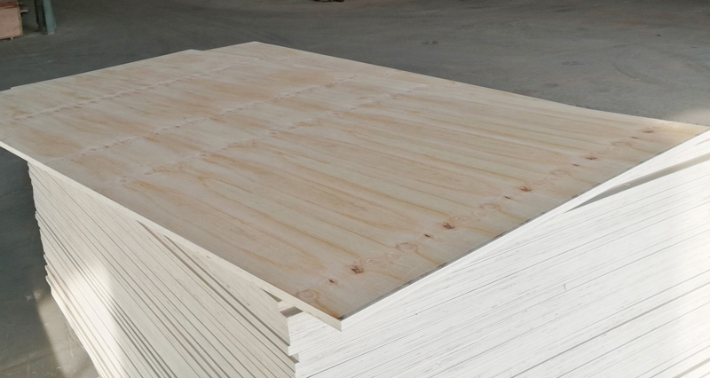 Pine plywood - E/F grade